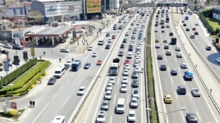 İstanbulda 23 Nisan kısıtlaması öncesi trafik erken başladı