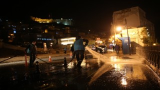 Mardinde tarihi cadde ve sokaklar dezenfekte edildi
