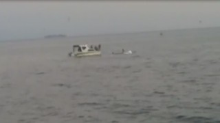 Küçükçekmece açıklarında bir tekne alabora oldu: 4 kişi kurtarıldı