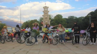 Erzincanda Süslü Kadınlar Bisiklet Turu düzenlendi