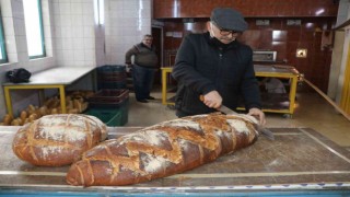 15 kiloluk balina ekmeğe yoğun ilgi
