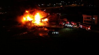 Arnavutköydeki fabrika yangını söndürüldü