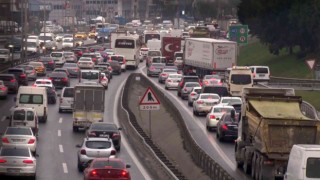 İstanbulda sabah saatlerinde trafik etkili oldu
