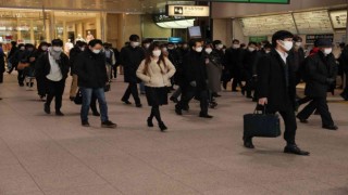 Japonyada yarı OHALe rağmen insan trafiği azalmadı