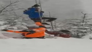 Kayak merkezinde telesiyejde mahsur kalan 6 kişi kurtarıldı