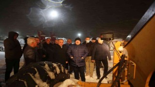 Şırnak Valisi Pehlivan: 70 iş makinesi ve 200 personel ile 7/24 karla mücadele devam ediyor