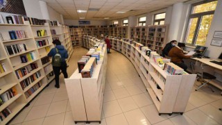 Türkiyeye örnek Selçuklu Şehir Kütüphanesi açılış için gün sayıyor