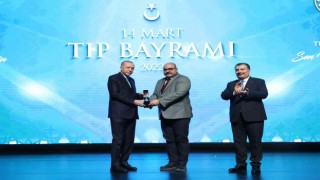 Ankara Şehir Hastanesine Yılın Başhekimi ve Yılın Hekimi ödülü