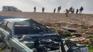 Mardinde otomobil şarampole yuvarlandı: 4 yaralı