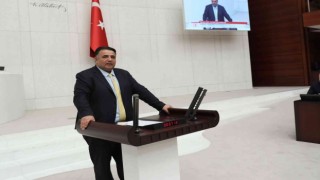 Bakanlık 5 milyon ödenek aktardı Nazmi Avluca semt sahasının zeminin yenilenecek