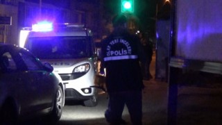İzmirde korkunç cinayet: Babasını bıçaklayarak öldürdü