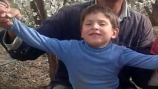 9 yaşındaki çocuk serinlemek için girdiği gölette boğularak hayatını kaybetti