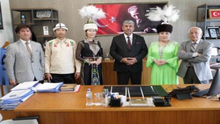 Kırgızistanlı sanatçılar Kütahyada