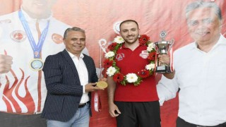 Kızıl Fırtına lakaplı Hasan Mert Kızıl, Kick Boks Dünya Kupasında şampiyon oldu