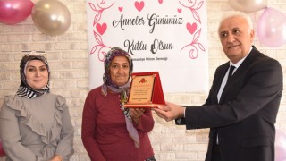 Osmaniye Belediyesi Ve Osmaniye Otizm Derneği Yılın Annesini Seçti