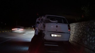 D100 karayolunda otomobil ile tır çarpıştı: 1 yaralı