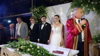 İYİ Parti Genel Başkanı Akşener, Çanakkalede nikah şahidi oldu