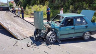 Manavgatta alkollü sürücünün trafik kazası: 2 yaralı