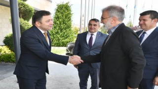Milletvekili Taner Yıldız, Kayseri OSB Başkanı Mehmet Yalçını ziyaret etti