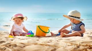 Tekrarlayan güneş yanıkları çocuklarda cilt kanserine neden olabilir