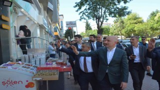 Ulaştırma ve Altyapı Bakanı Adil Karaismailoğlu, Bilecikte esnaf ziyareti yaptı