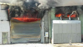 Uşakta tekstil fabrikasında korkutan yangın