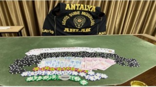 Antalyada polisten kumar baskını