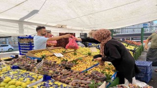 Semt pazarlarında sebze meyve fiyatları geriledi