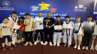 Zonguldak Taekwondoda Türkiye şampiyonu oldu
