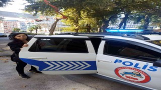 KPSSye geç kalan adayların imdadına polis yetişti