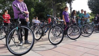 Ortacada 55 çocuğa bisiklet hediye edildi