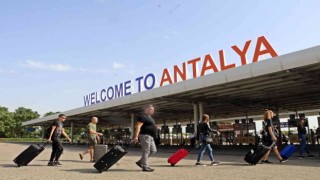 Seferberlik sonrası Rusyadan Antalyaya gelen günlük 80 uçağa 3-4 sefer ilave edilmiş durumda