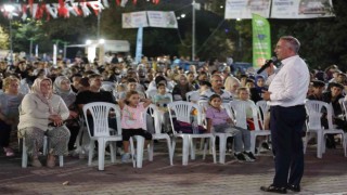Sultangazi Belediye Başkanı Dursun Sinema Akşamlarının keyfini vatandaşlarla paylaştı
