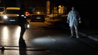 Ataşehirde seyir halindeki araçtan kurşun yağdırdılar: 3 yaralı