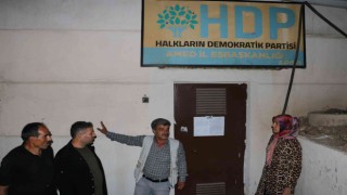 Diyarbakır HDP il binasına mühür vuruldu, aileler binanın yıkılmasını istiyor
