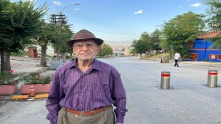 Dünya Yaşlılar Gününde ileri yaştaki vatandaşlara ‘kapalı cadde eziyeti