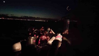 Ayvalık açıklarında 16 düzensiz göçmen yakalandı
