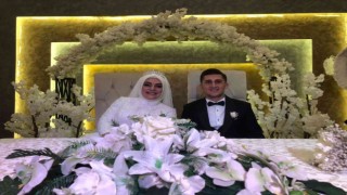 Bakan Soyludan evlenen polis memuru çifte tebrik mesajı