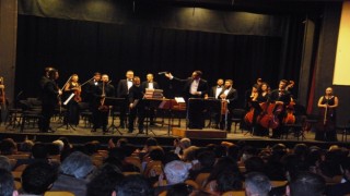 Çukurova Devlet Senfoni Orkestrası sanatseverlerin karşısına çıktı