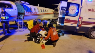 Kazada ağır yaralanan oyuncu Sergen Deveci ambulans uçakla İstanbula sevk edildi