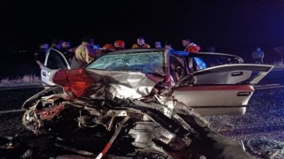 Mardinde iki araç çarpıştı: 3 ölü, 2 yaralı