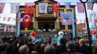 Trabzonun ilk Gençlik Kütüphanesi açıldı
