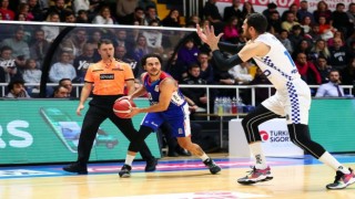 Basketbol Süper Ligi: Onvo Büyükçekmece Basketbol: 81 - A.Efes: 76