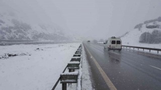 Doğu Anadolunun yüksek kesimlerinde kar yağışı