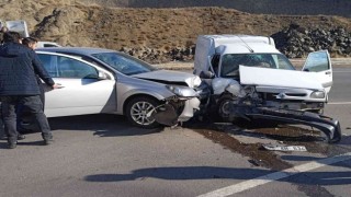 Gümüşhanede trafik kazası: 3 yaralı