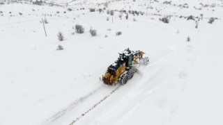 Erzincanda kardan 56 köy yolu ulaşıma kapalı
