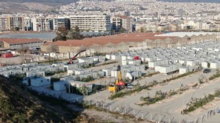 İzmirdeki konteynerler deprem bölgesine taşınıyor