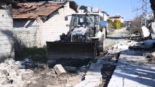 Tuzla Belediyesinden kırsal kesimlerdeki evlere su desteği
