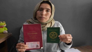 4 çocuk annesi kadın 18 yıldır vatandaşlık mücadelesi veriyor