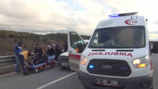 Kastamonuda minibüs ile hafif ticari araç çarpıştı: 1 yaralı